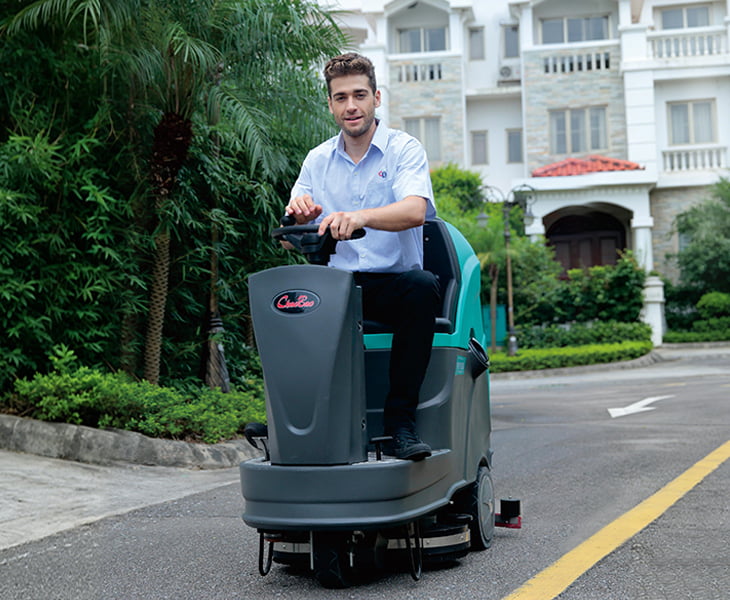 Clevo HY12 high-speed industrial ride-on scrubber