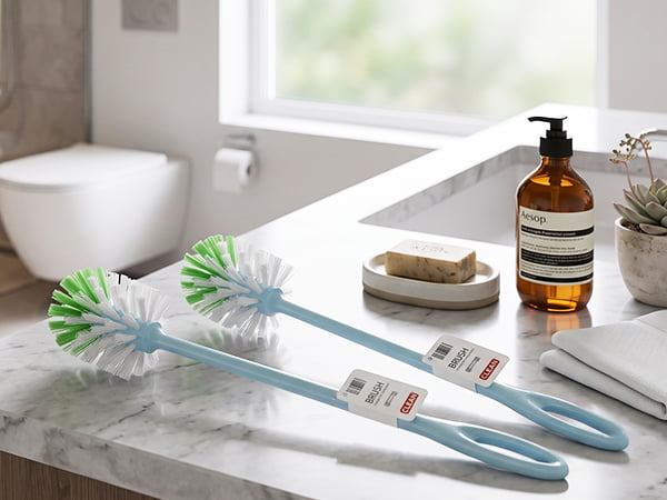 CLEAN-BRUSH